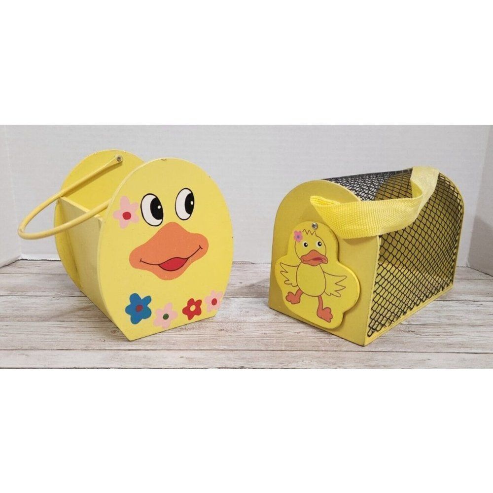 Robbie Ducky Garden Collection Bucket & Insect House Yellow Handle Wire Cage